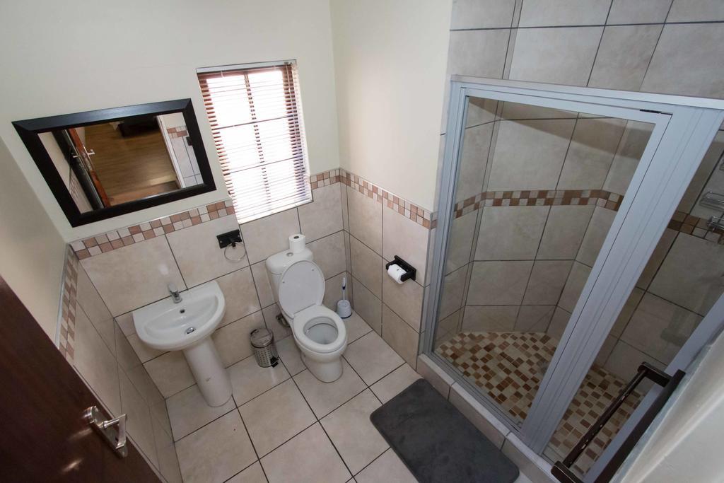 The Nightingale Guesthouse Bloemfontein Habitación foto