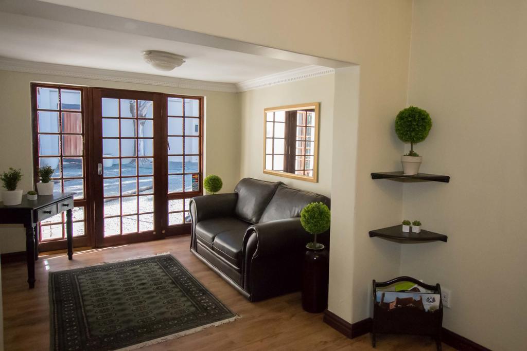 The Nightingale Guesthouse Bloemfontein Exterior foto